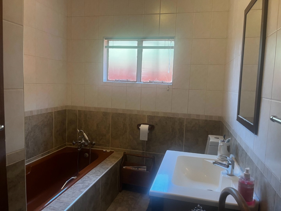 3 Bedroom Property for Sale in Schoemansville North West